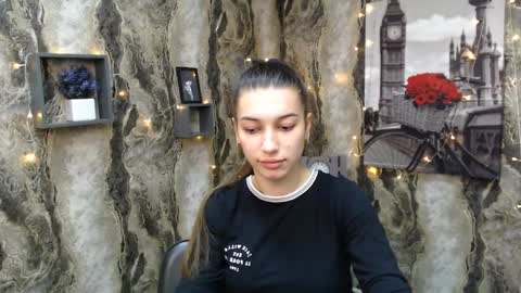 Karolina online show from 12-30-24, 09:59