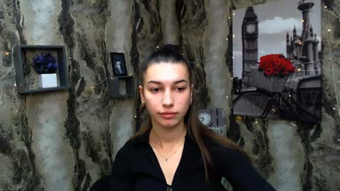Karolina online show from 01-08-25, 10:26