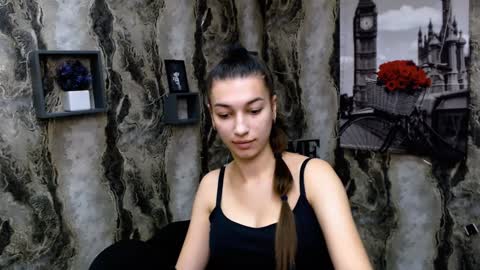 Karolina online show from 01-12-25, 10:12