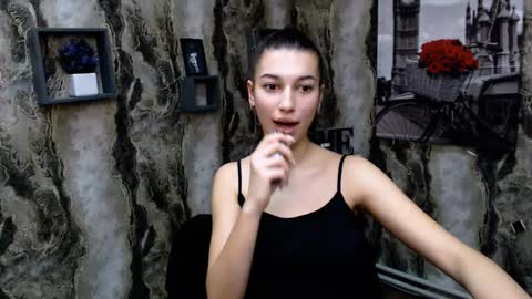 Karolina online show from 01-12-25, 01:16
