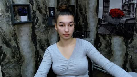 Karolina online show from 01-17-25, 06:26