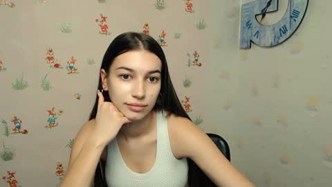 Karolina online show from 01-19-25, 01:22