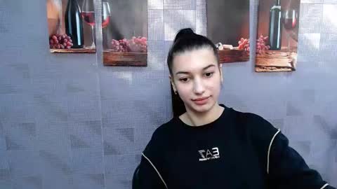 Karolina online show from 01-24-25, 10:21