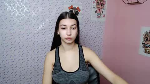 Karolina online show from 01-27-25, 06:52