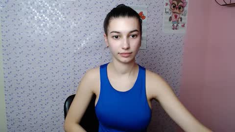 Karolina online show from 01-31-25, 01:34