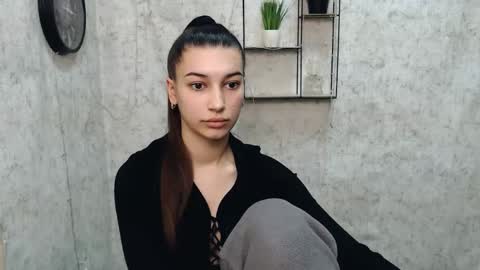 Karolina online show from 02-09-25, 09:58