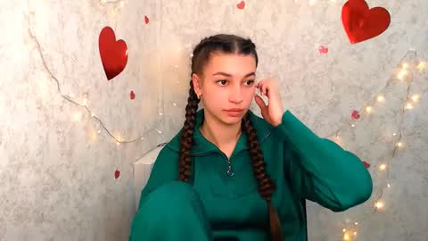 Karolina online show from 02-24-25, 10:26
