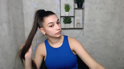 Karolina online show from 03-10-25, 09:53