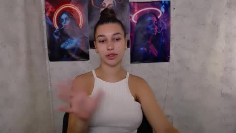 Karolina online show from 09-20-25, 05:08
