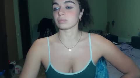Mila online show from 01-17-25, 03:32