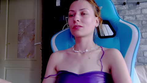 karoline121 online show from 03-11-25, 10:07