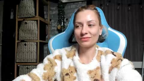 karoline121 online show from 09-24-25, 09:40