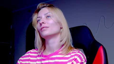 karoline121 online show from 10-02-25, 08:27