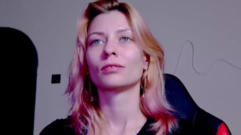 karoline121 online show from 11-03-25, 09:38