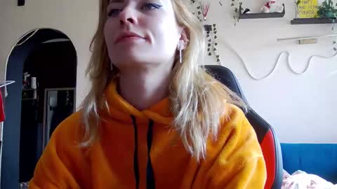 karoline121 online show from 02-25-26, 09:19