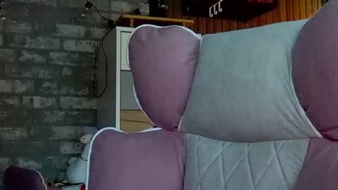 karoline121 online show from 07-26-26, 04:47