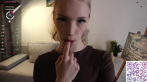 Karoline online show from 06-10-26, 10:19