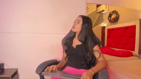 Karol online show from 07-25-26, 12:47