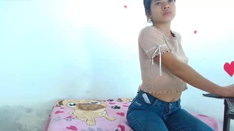 Snapshot of karolsweetvagi chatting on 02-12-26, 06:03 karol online show from 02-12-26, 06:03