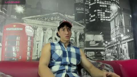 Snapshot of karybig3 chatting on 03-04-25, 04:17 ---Kary--- online show from 03-04-25, 04:17