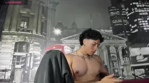 Snapshot of karybig3 chatting on 03-11-25, 10:18 ---Kary--- online show from 03-11-25, 10:18