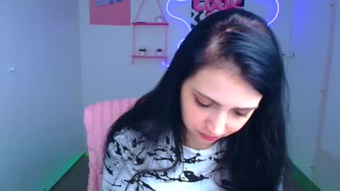 Snapshot of karyna_joy chatting on 02-03-26, 06:40 Karyna online show from 02-03-26, 06:40