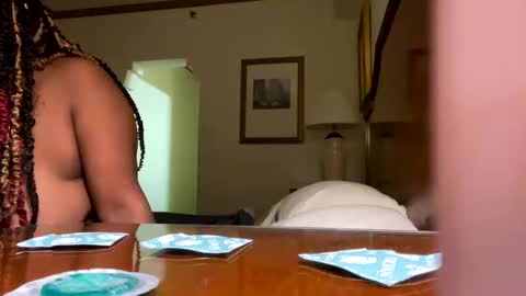 Snapshot of kasino08 chatting on 10-31-25, 07:53 supercalifragilisticexpialidocious online show from 10-31-25, 07:53