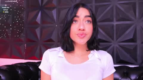 Snapshot of kassianoir_ chatting on 01-17-25, 12:42 Kasi online show from 01-17-25, 12:42