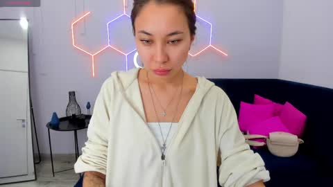 Snapshot of kat__cat chatting on 05-04-26, 01:34 kat__cat online show from 05-04-26, 01:34