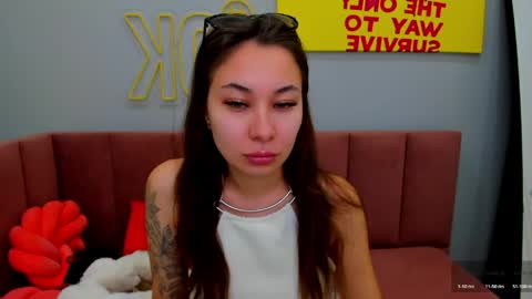 Snapshot of kat__cat chatting on 06-07-26, 02:27 kat__cat online show from 06-07-26, 02:27