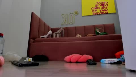 Snapshot of kat__cat chatting on 06-07-26, 02:32 kat__cat online show from 06-07-26, 02:32