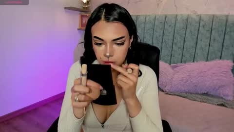 Snapshot of kat_blake chatting on 10-11-25, 06:45 kat_blake online show from 10-11-25, 06:45