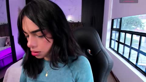 Snapshot of kat_blake chatting on 12-01-25, 09:09 kat_blake online show from 12-01-25, 09:09