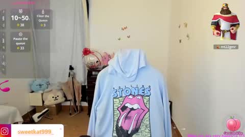 Snapshot of kat_ly_chan chatting on 01-31-25, 06:47 Kat       online show from 01-31-25, 06:47