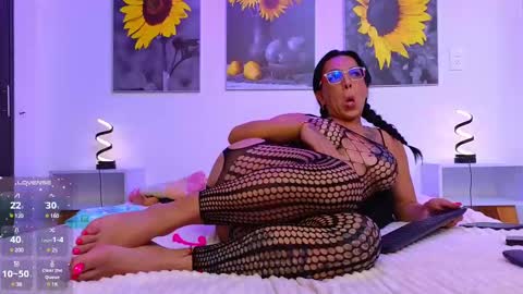 Katalina online show from 02-21-25, 07:43