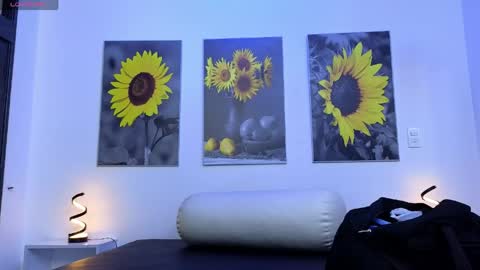 Katalina online show from 04-21-26, 01:42