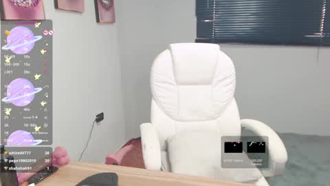 Snapshot of kataley4 chatting on 01-23-25, 12:09 kataley4 online show from 01-23-25, 12:09