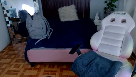 kate online show from 10-18-25, 09:15