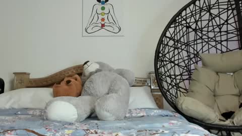 Kataleya online show from 12-30-24, 01:04