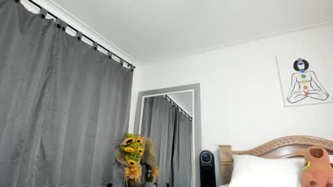 Kataleya online show from 01-16-25, 11:48