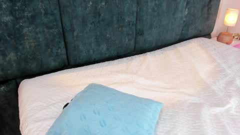 Snapshot of kataleyandliam chatting on 02-01-25, 01:44 Kataleya Liam online show from 02-01-25, 01:44