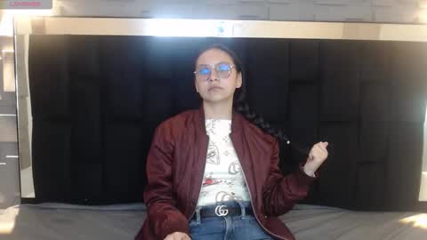 Snapshot of katalina07 chatting on 12-17-25, 01:17 Katalina online show from 12-17-25, 01:17