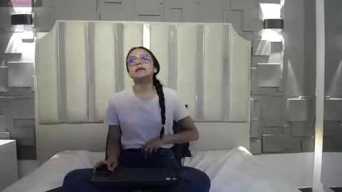 Katalina online show from 03-14-26, 04:12