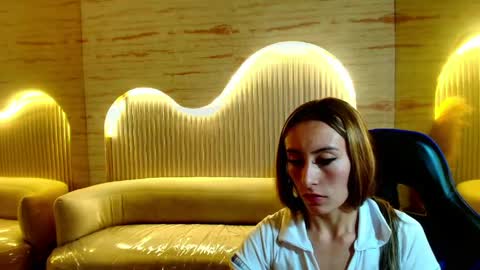 Katalina  online show from 05-17-26, 12:34