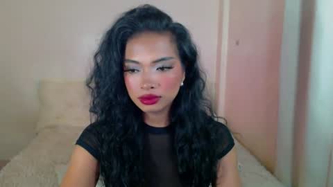 IVY JANE online show from 07-25-26, 11:30