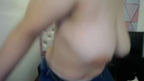 katalina santana25 online show from 04-12-26, 04:56