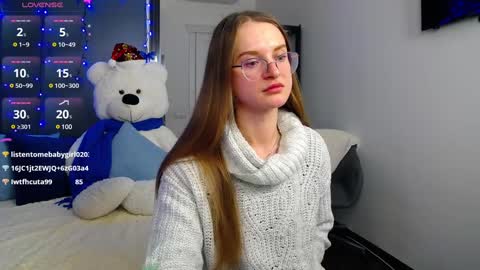Snapshot of kate_jonson chatting on 12-17-24, 11:39 .Be kind and gentle with me and I will do my best for you. online show from 12-17-24, 11:39