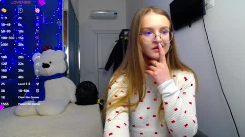 Snapshot of kate_jonson chatting on 01-20-25, 02:57 .Be kind and gentle with me and I will do my best for you. online show from 01-20-25, 02:57