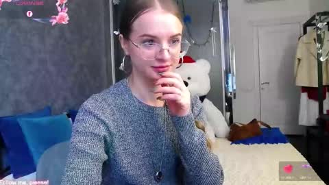 Snapshot of kate_jonson chatting on 09-29-25, 10:42 .Be kind and gentle with me and I will do my best for you. online show from 09-29-25, 10:42