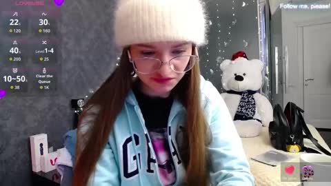 Snapshot of kate_jonson chatting on 01-12-26, 02:22 .Be kind and gentle with me and I will do my best for you. online show from 01-12-26, 02:22